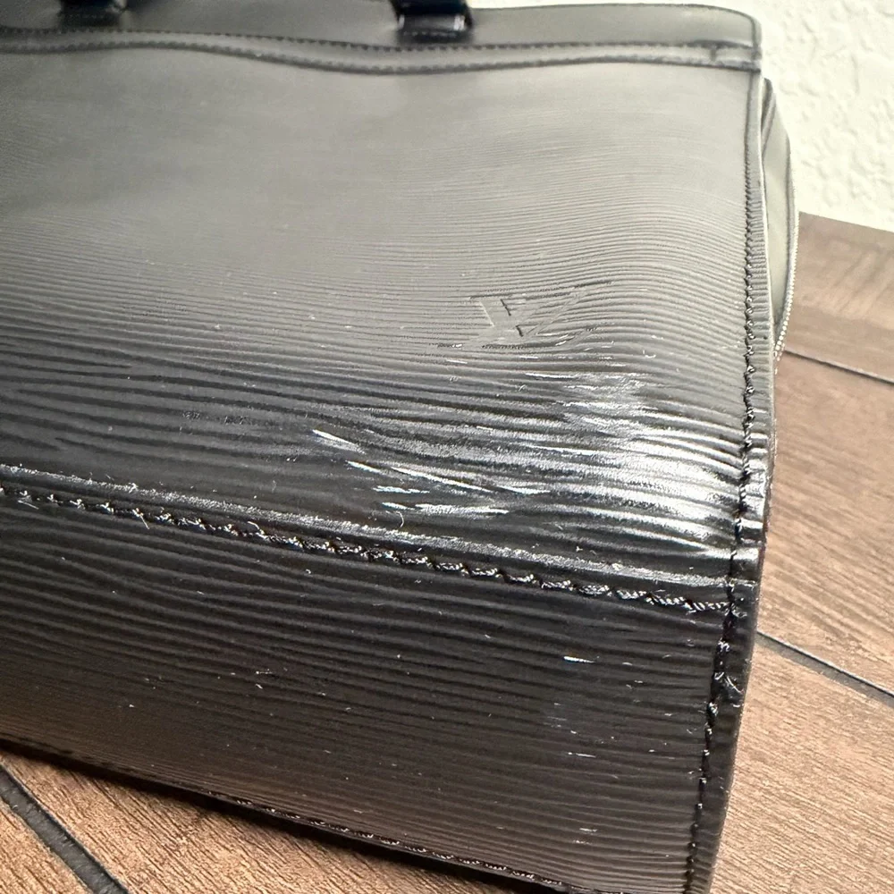 Louis Vuitton Black Bassano GM Epi Briefcase